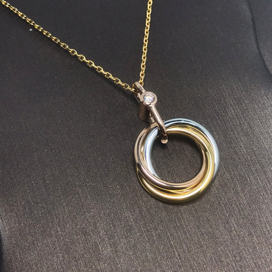 [✨ROSE💎]TRINITY  NECKLACE 1 DIAMOND