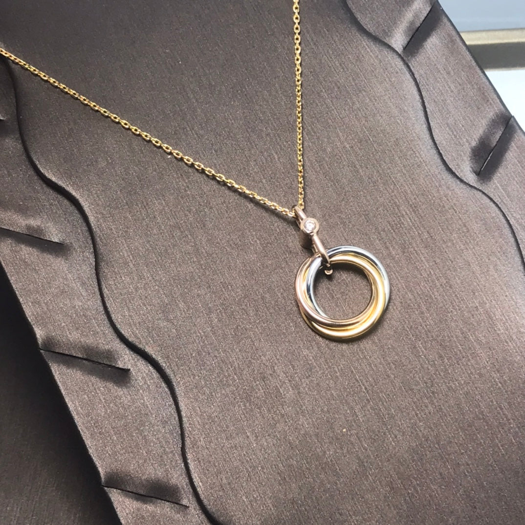 [✨ROSE💎]TRINITY  NECKLACE 1 DIAMOND