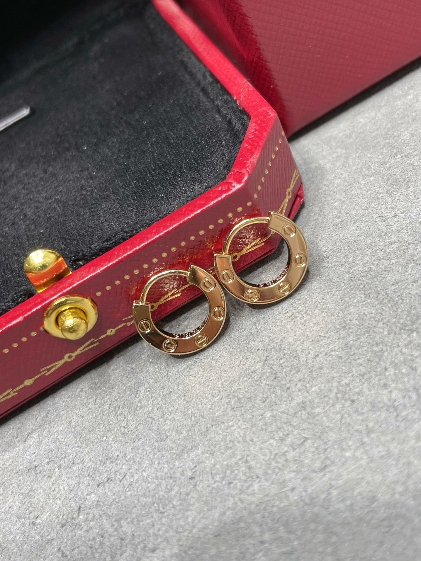 [✨ROSE💎]LOVE MINI EARRINGS