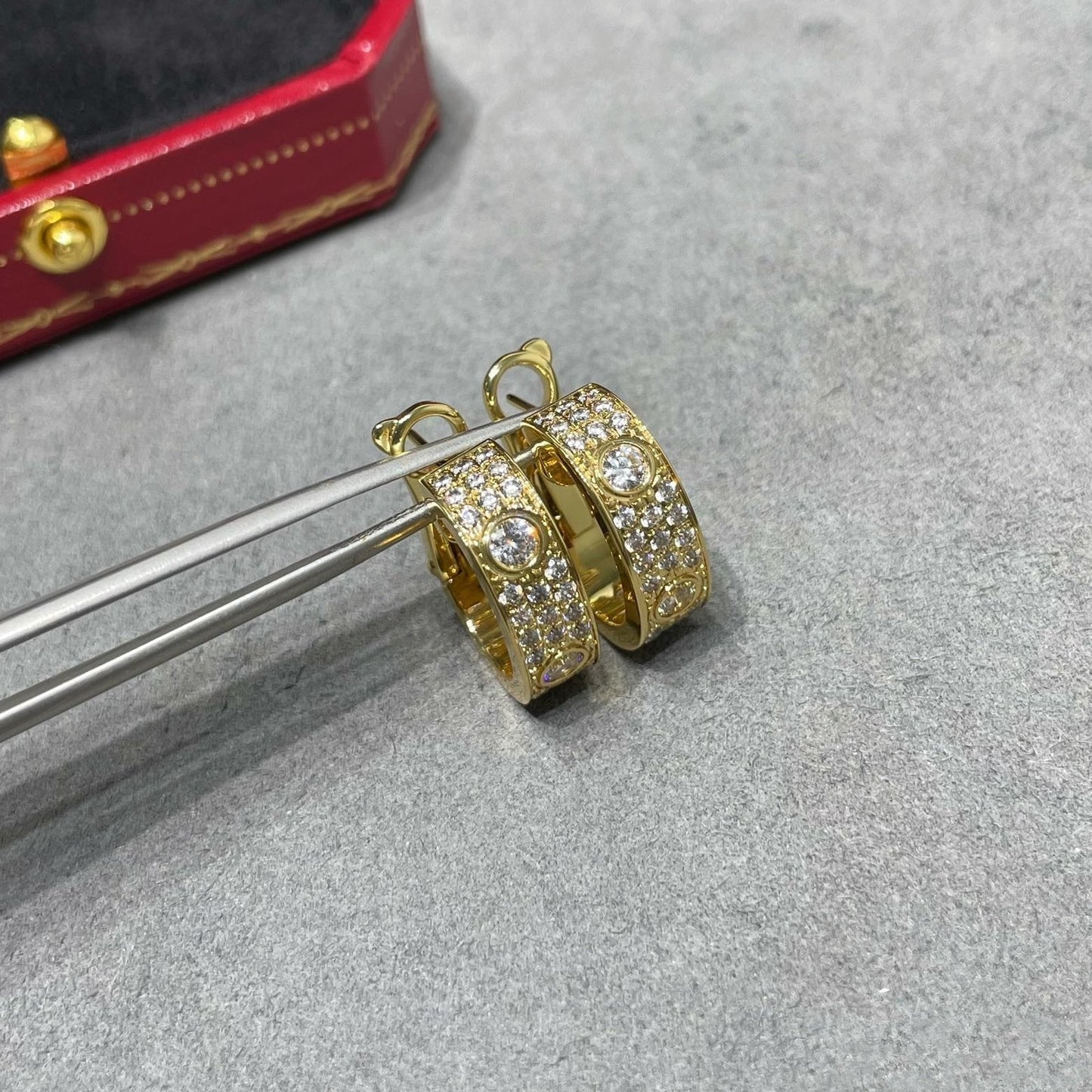 [✨ROSE💎]LOVE 5.5MM DIAMOND PAVED EARRINGS