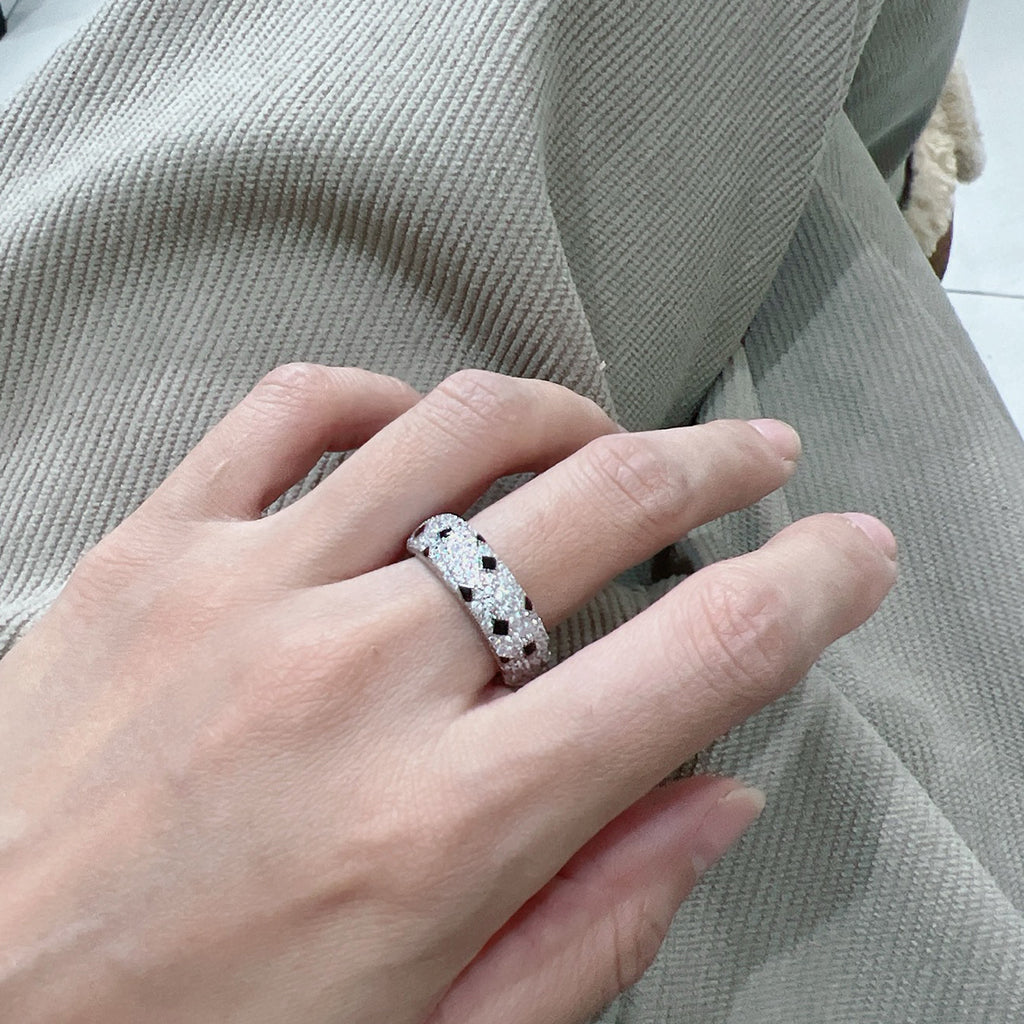 [✨ROSE💎]PANTHERE SPOTTED FULL DIAMOND RING