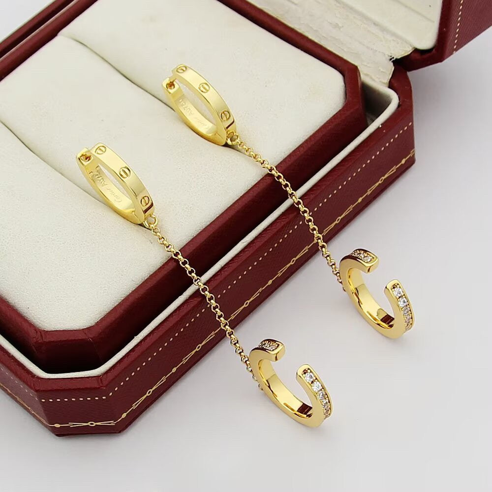 [✨ROSE💎]LOVE 3.0MM HALF DIAMOND EARRINGS