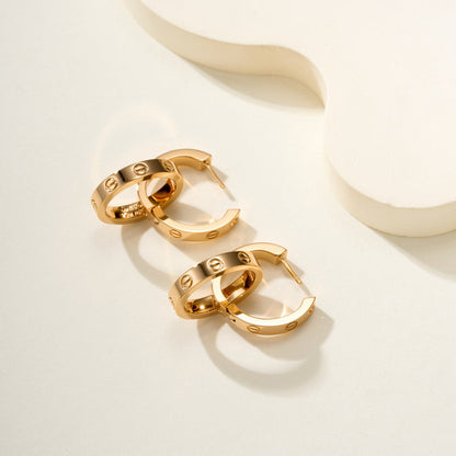 [✨ROSE💎]LOVE 3.3MM DANGLE HALF DIAMOND EARRINGS