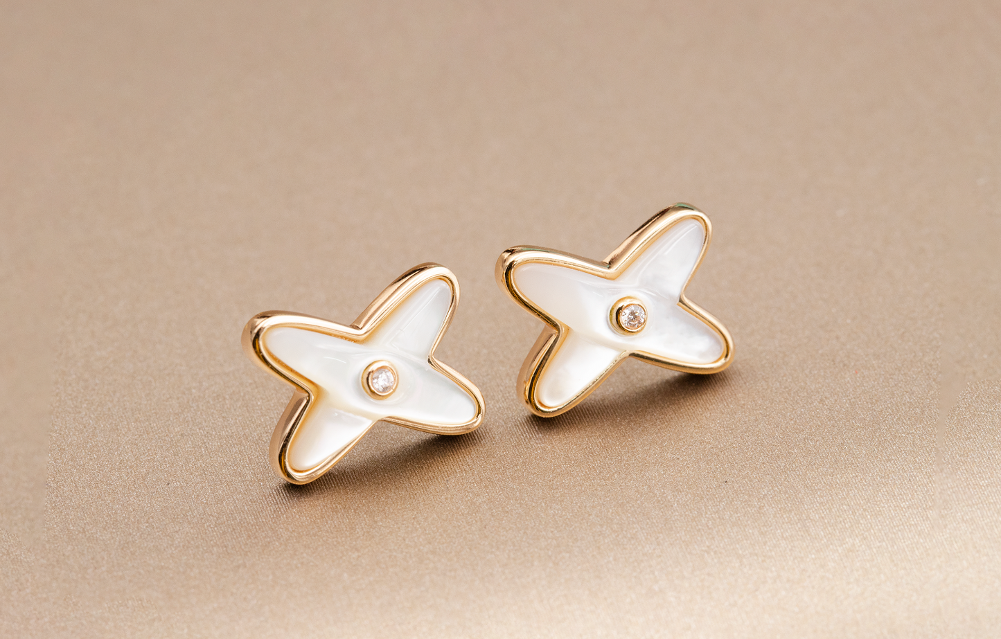 [✨ROSE💎]JEUX DE WHITE MOP PINK GOLD DIAMOND EARRINGS