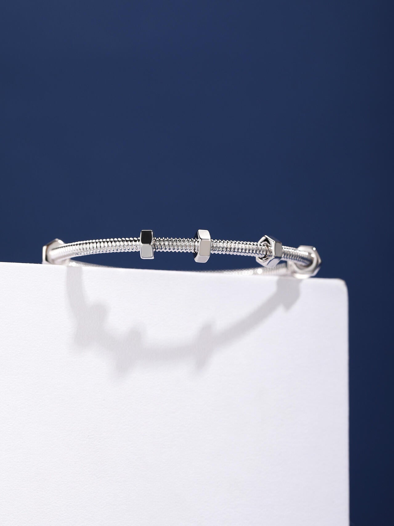[✨ROSE💎 jewelrys]CT THREADED BRACELET