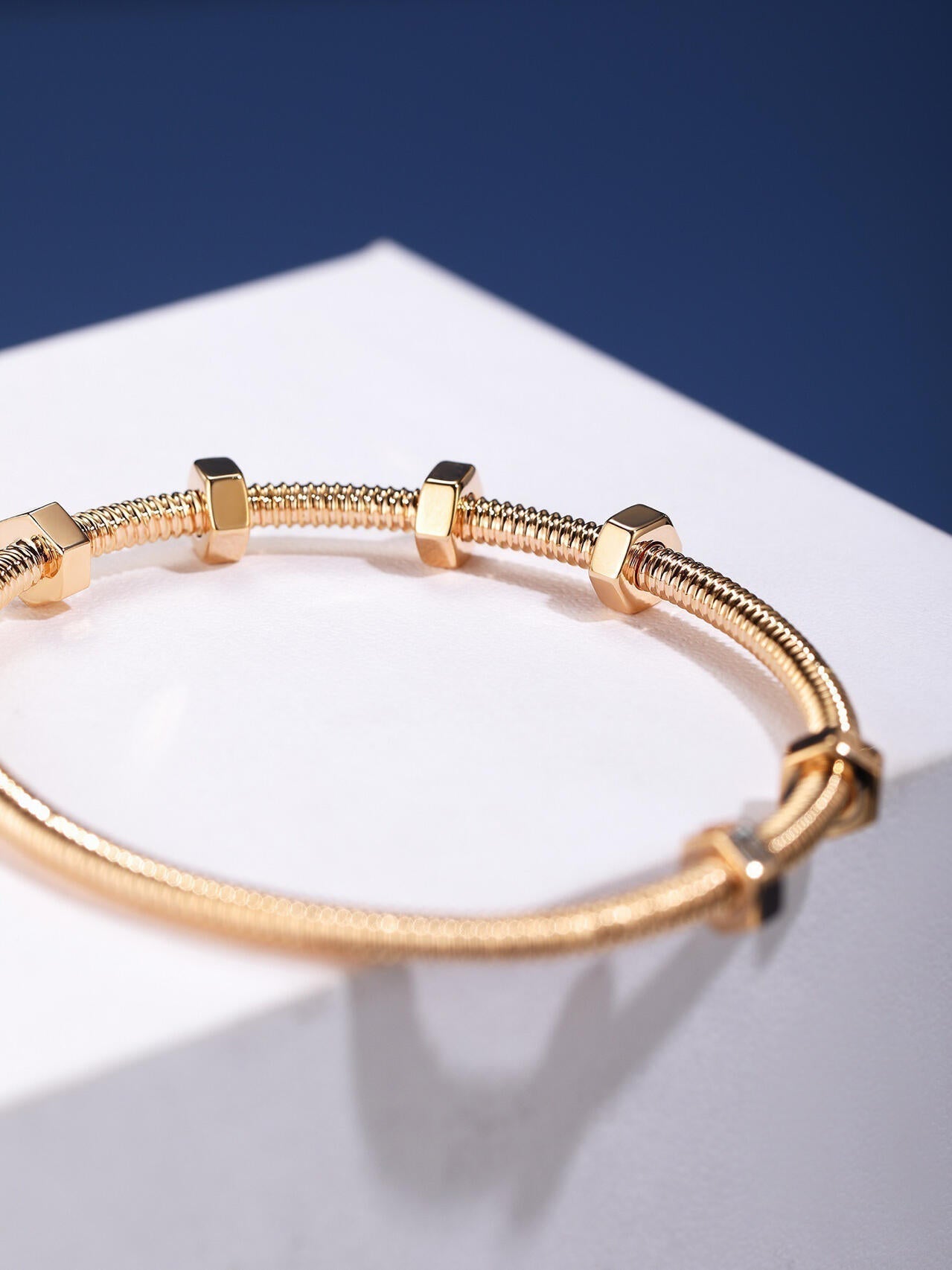 [✨ROSE💎 jewelrys]CT THREADED BRACELET